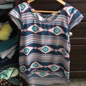 Aztec design top